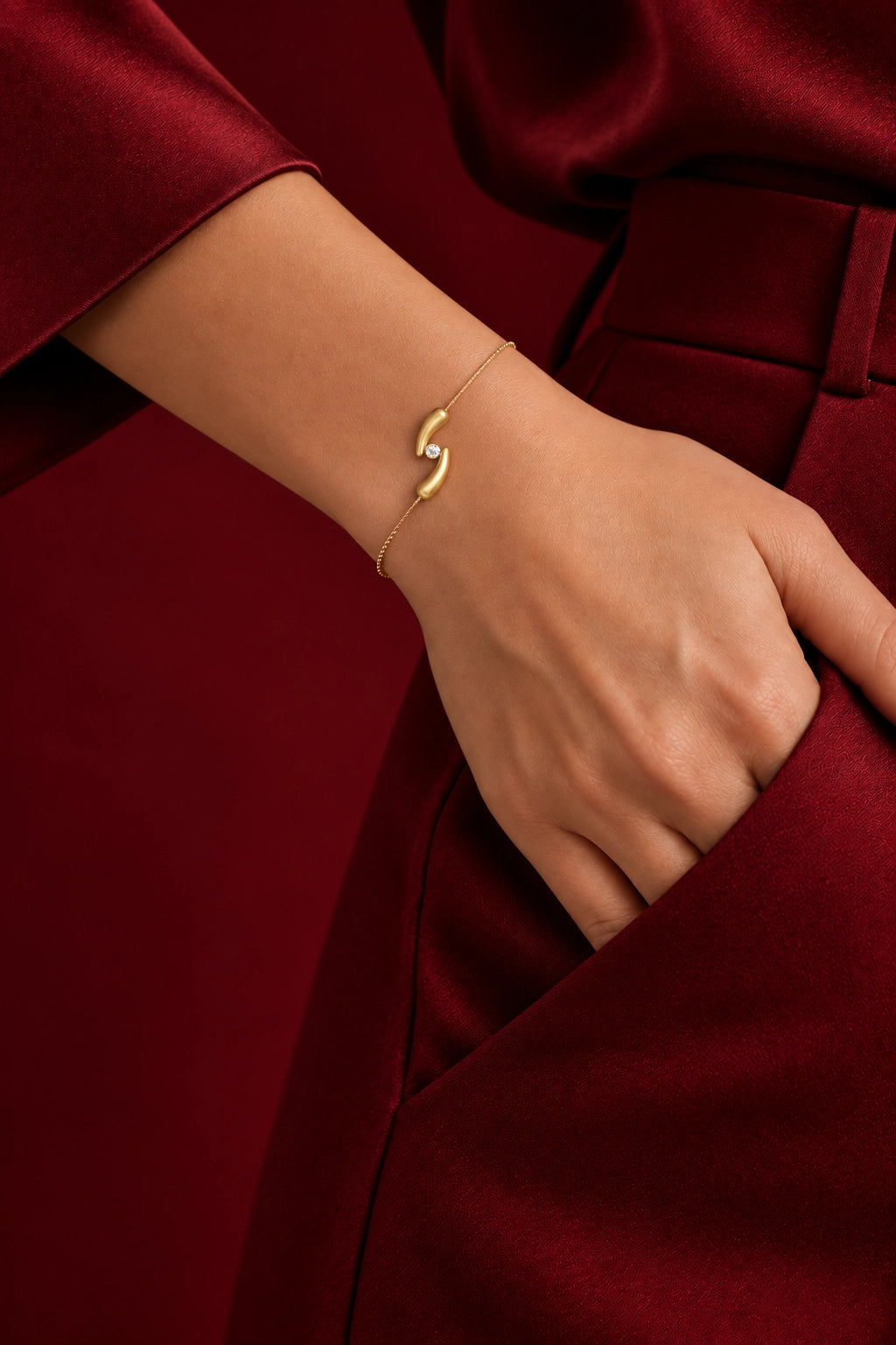 Noya – Gold Crystal Bracelet
