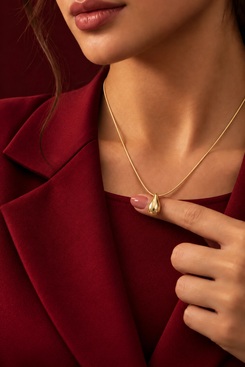 Norel – Teardrop Necklace
