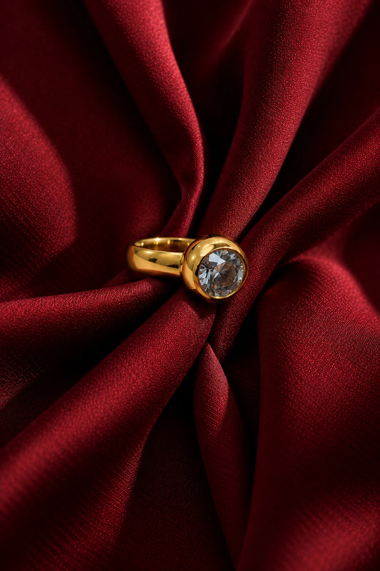 Avora – Gold Crystal Ring