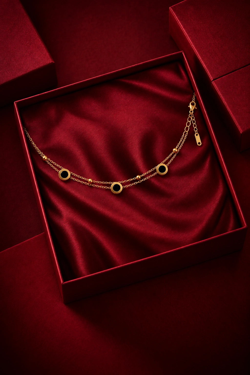 Bomi – Black & Gold Bracelet